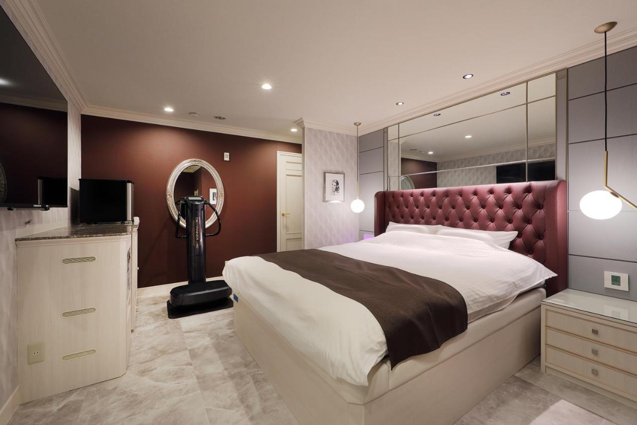 ホテルバースデー岐阜西店 Hotel Birthday Gifuwest (Adults Only) Exteriör bild