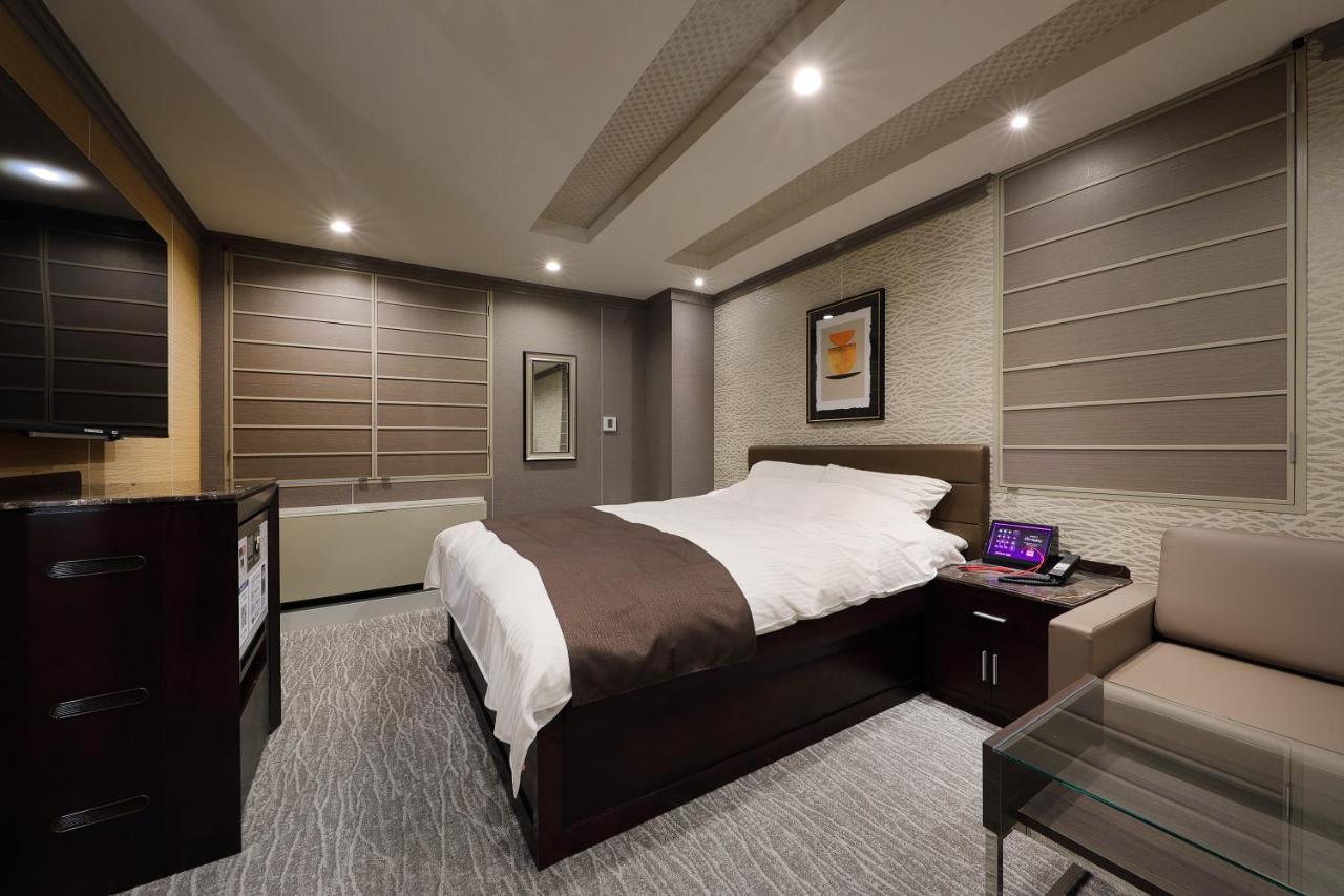 ホテルバースデー岐阜西店 Hotel Birthday Gifuwest (Adults Only) Exteriör bild