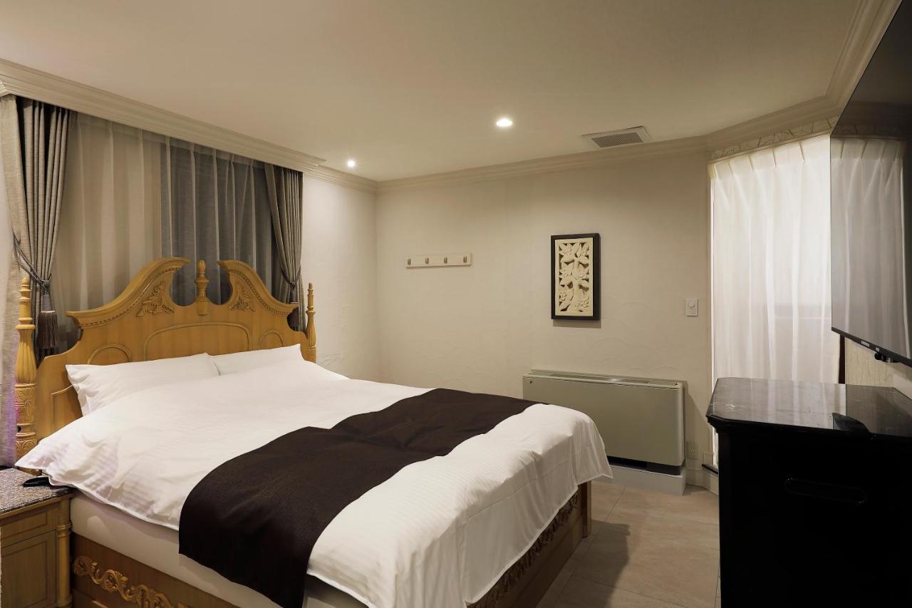 ホテルバースデー岐阜西店 Hotel Birthday Gifuwest (Adults Only) Exteriör bild